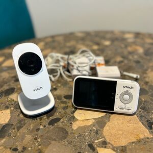 V tech baby monitor